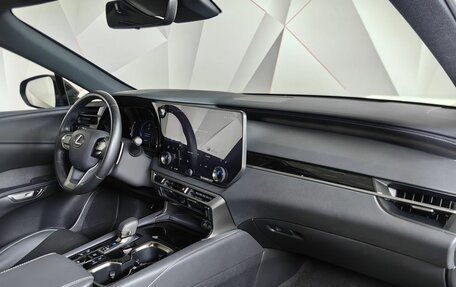 Lexus RX IV рестайлинг, 2023 год, 7 893 000 рублей, 13 фотография