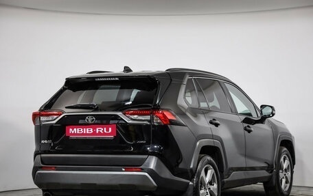 Toyota RAV4, 2021 год, 3 299 000 рублей, 5 фотография