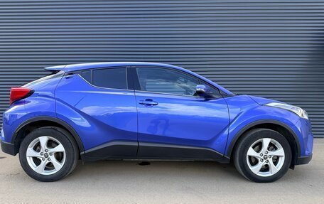 Toyota C-HR I рестайлинг, 2019 год, 2 550 000 рублей, 3 фотография