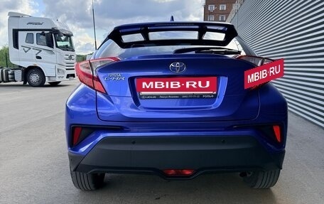 Toyota C-HR I рестайлинг, 2019 год, 2 550 000 рублей, 5 фотография