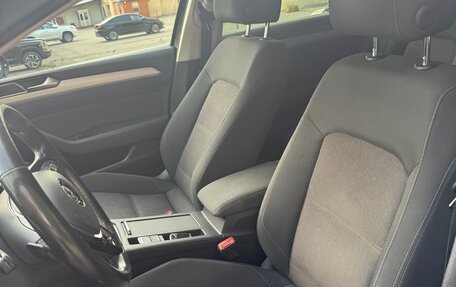 Volkswagen Passat B8 рестайлинг, 2015 год, 1 850 000 рублей, 8 фотография