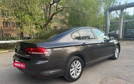 Volkswagen Passat B8 рестайлинг, 2015 год, 1 850 000 рублей, 5 фотография