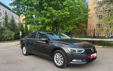 Volkswagen Passat B8 рестайлинг, 2015 год, 1 850 000 рублей, 7 фотография