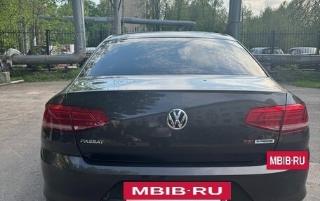 Volkswagen Passat B8 рестайлинг, 2015 год, 1 850 000 рублей, 4 фотография