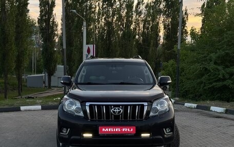 Toyota Land Cruiser Prado 150 рестайлинг 2, 2013 год, 3 400 000 рублей, 1 фотография