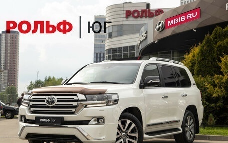 Toyota Land Cruiser 200, 2017 год, 7 398 000 рублей, 1 фотография