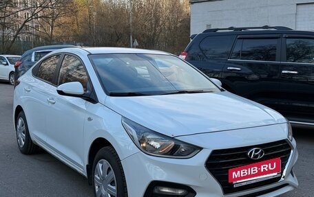 Hyundai Solaris II рестайлинг, 2019 год, 870 000 рублей, 3 фотография