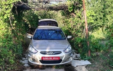 Hyundai Solaris II рестайлинг, 2014 год, 840 000 рублей, 15 фотография