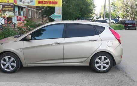 Hyundai Solaris II рестайлинг, 2014 год, 840 000 рублей, 17 фотография