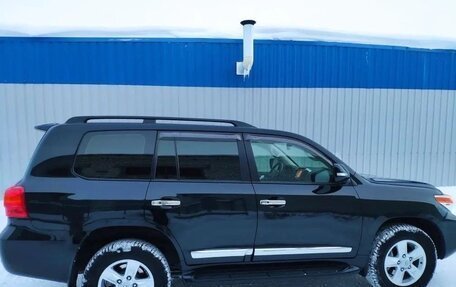 Toyota Land Cruiser 200, 2013 год, 4 700 000 рублей, 3 фотография
