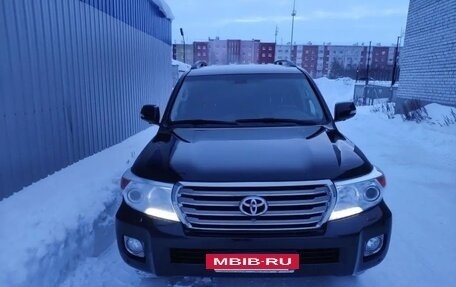 Toyota Land Cruiser 200, 2013 год, 4 700 000 рублей, 4 фотография