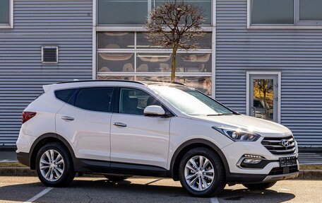 Hyundai Santa Fe III рестайлинг, 2018 год, 1 695 000 рублей, 3 фотография