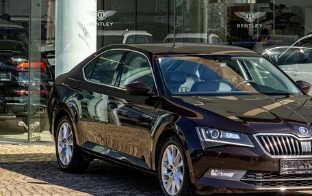 Skoda Superb III рестайлинг, 2018 год, 1 735 000 рублей, 7 фотография