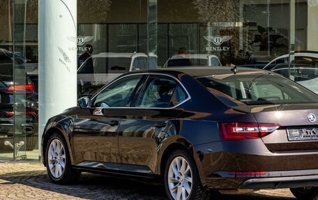 Skoda Superb III рестайлинг, 2018 год, 1 735 000 рублей, 8 фотография