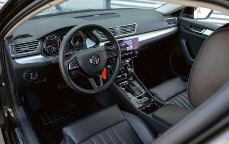 Skoda Superb III рестайлинг, 2018 год, 1 735 000 рублей, 13 фотография