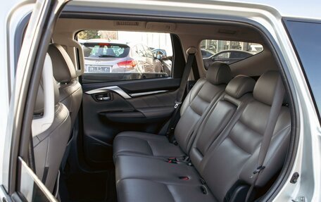 Mitsubishi Pajero Sport III рестайлинг, 2019 год, 2 795 000 рублей, 17 фотография