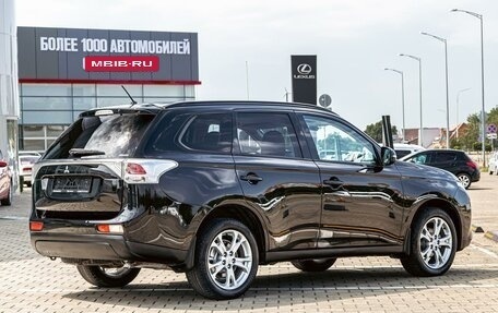 Mitsubishi Outlander III рестайлинг 3, 2014 год, 1 385 000 рублей, 6 фотография