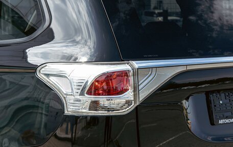 Mitsubishi Outlander III рестайлинг 3, 2014 год, 1 385 000 рублей, 10 фотография