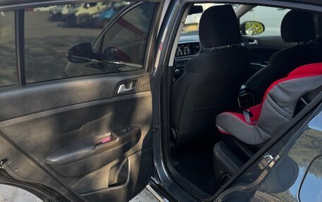 KIA Sportage IV рестайлинг, 2018 год, 2 200 000 рублей, 7 фотография