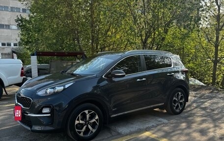 KIA Sportage IV рестайлинг, 2018 год, 2 200 000 рублей, 2 фотография
