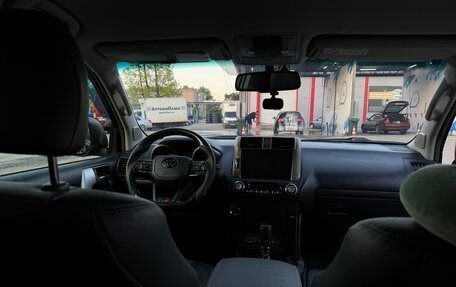 Toyota Land Cruiser Prado 150 рестайлинг 2, 2013 год, 3 400 000 рублей, 6 фотография