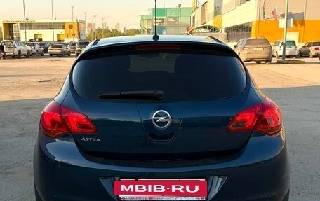 Opel Astra J, 2011 год, 830 000 рублей, 7 фотография