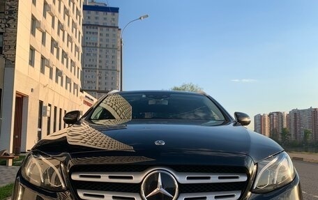 Mercedes-Benz E-Класс, 2019 год, 3 850 000 рублей, 6 фотография