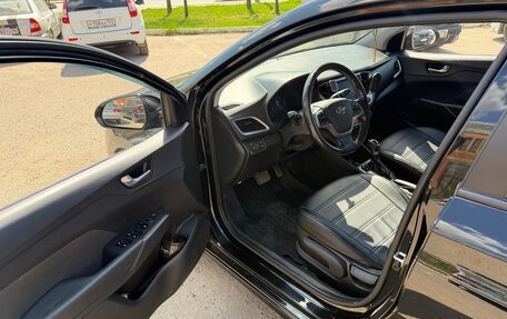 Hyundai Solaris II рестайлинг, 2017 год, 1 300 000 рублей, 13 фотография