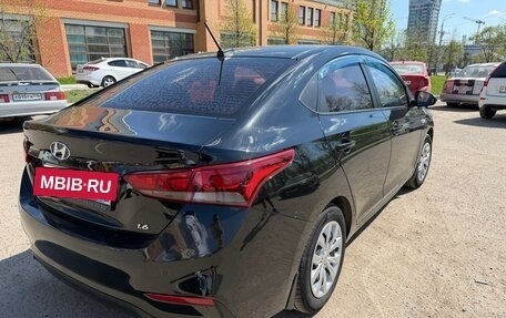 Hyundai Solaris II рестайлинг, 2017 год, 1 300 000 рублей, 10 фотография