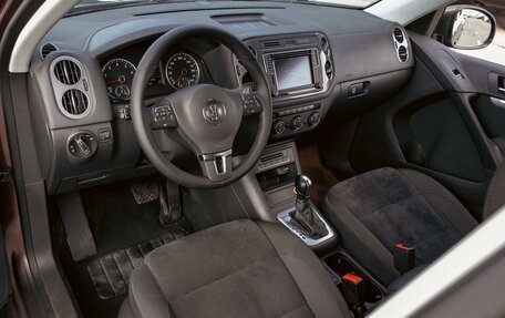 Volkswagen Tiguan I, 2016 год, 1 595 000 рублей, 13 фотография