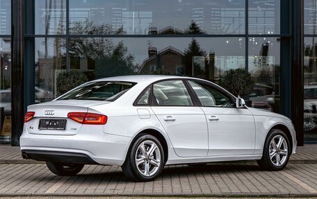 Audi A4, 2015 год, 1 325 000 рублей, 6 фотография