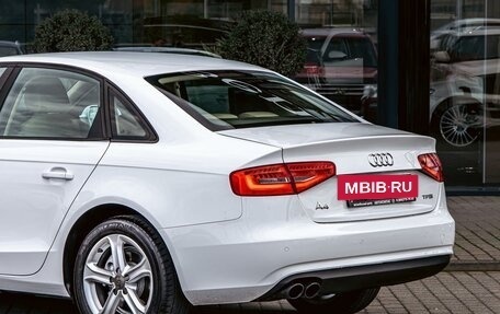 Audi A4, 2015 год, 1 325 000 рублей, 10 фотография