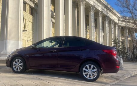 Hyundai Solaris II рестайлинг, 2011 год, 1 045 000 рублей, 5 фотография