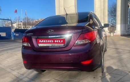 Hyundai Solaris II рестайлинг, 2011 год, 1 045 000 рублей, 2 фотография