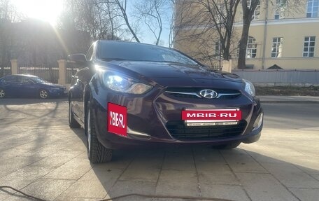 Hyundai Solaris II рестайлинг, 2011 год, 1 045 000 рублей, 9 фотография