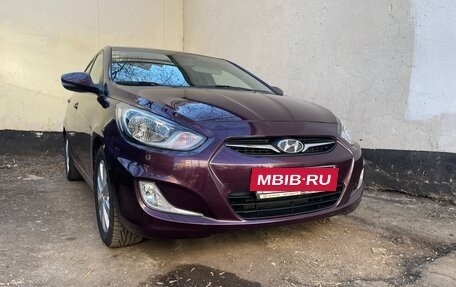 Hyundai Solaris II рестайлинг, 2011 год, 1 045 000 рублей, 36 фотография
