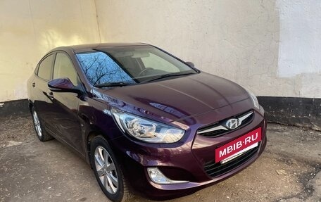 Hyundai Solaris II рестайлинг, 2011 год, 1 045 000 рублей, 40 фотография