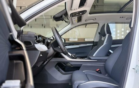 Geely Atlas, 2024 год, 3 290 000 рублей, 10 фотография