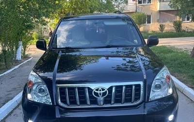 Toyota Land Cruiser Prado 120 рестайлинг, 2004 год, 1 900 000 рублей, 1 фотография