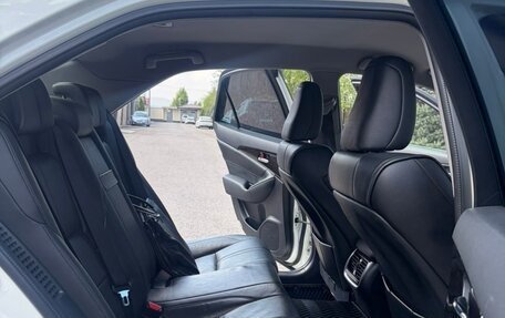Toyota Crown, 2016 год, 2 500 000 рублей, 14 фотография