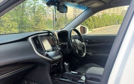 Toyota Crown, 2016 год, 2 500 000 рублей, 9 фотография