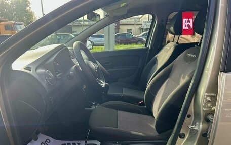 Renault Sandero II рестайлинг, 2019 год, 1 300 000 рублей, 11 фотография