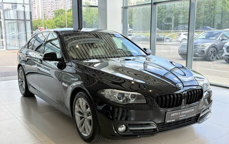 BMW 5 серия, 2016 год, 2 200 000 рублей, 3 фотография