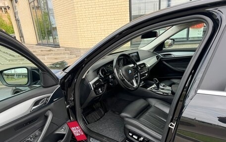 BMW 5 серия, 2018 год, 3 390 000 рублей, 16 фотография