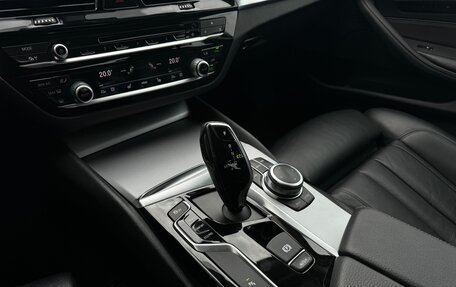 BMW 5 серия, 2018 год, 3 390 000 рублей, 32 фотография