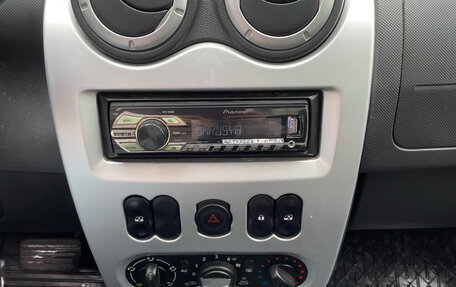 Renault Sandero I, 2013 год, 660 000 рублей, 1 фотография