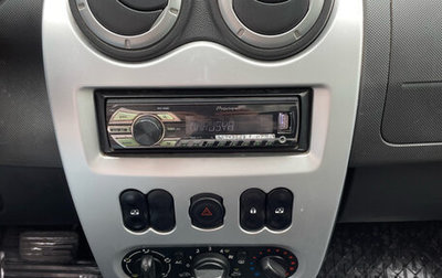 Renault Sandero I, 2013 год, 660 000 рублей, 1 фотография