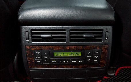 Toyota Land Cruiser 200, 2013 год, 4 499 000 рублей, 16 фотография