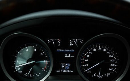 Toyota Land Cruiser 200, 2013 год, 4 499 000 рублей, 18 фотография