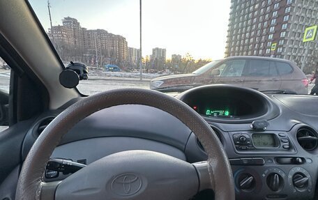 Toyota Yaris I рестайлинг, 2000 год, 210 000 рублей, 3 фотография